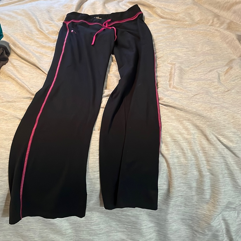 Medium under armour sweatpants